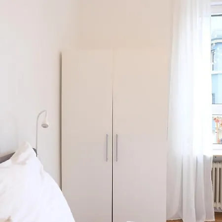 Honeybee アパート