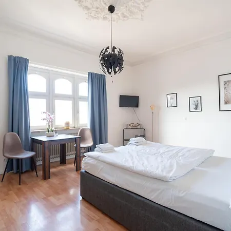 Apartament Honeybee *