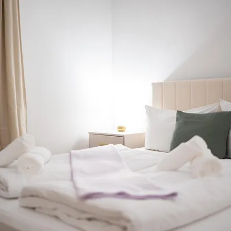 Apartment Nahe Altstadt | Kueche & Waschmaschine