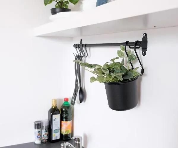 Honeybee Apartment *